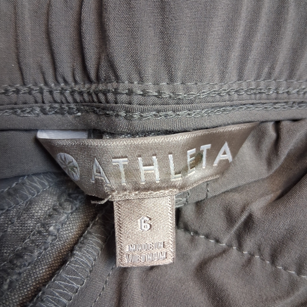 Athleta Dark Gray Relaxed Pants Size 6 - Picture 2 of 16